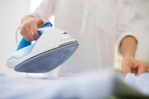 how to clean iron plate